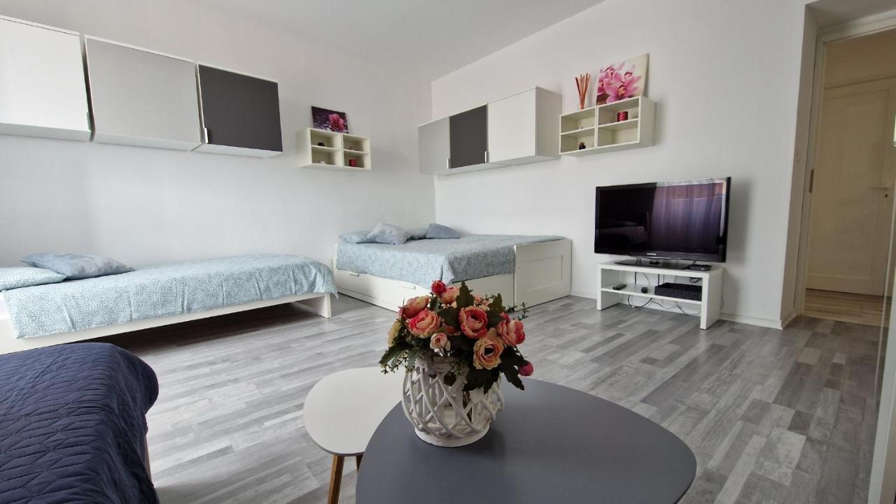 Sun Kissed Apartment Koper Luaran gambar