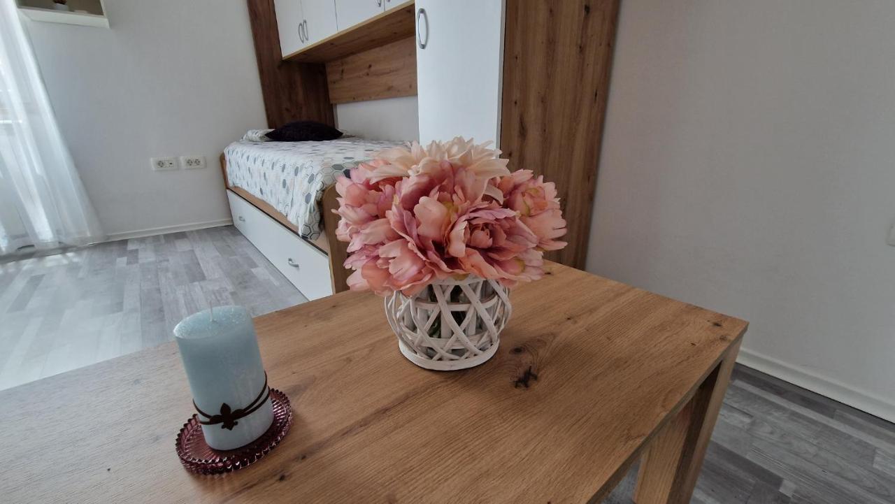 Sun Kissed Apartment Koper Luaran gambar